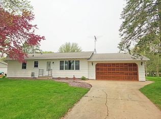 310 Woodland Dr, Owatonna, MN 55060