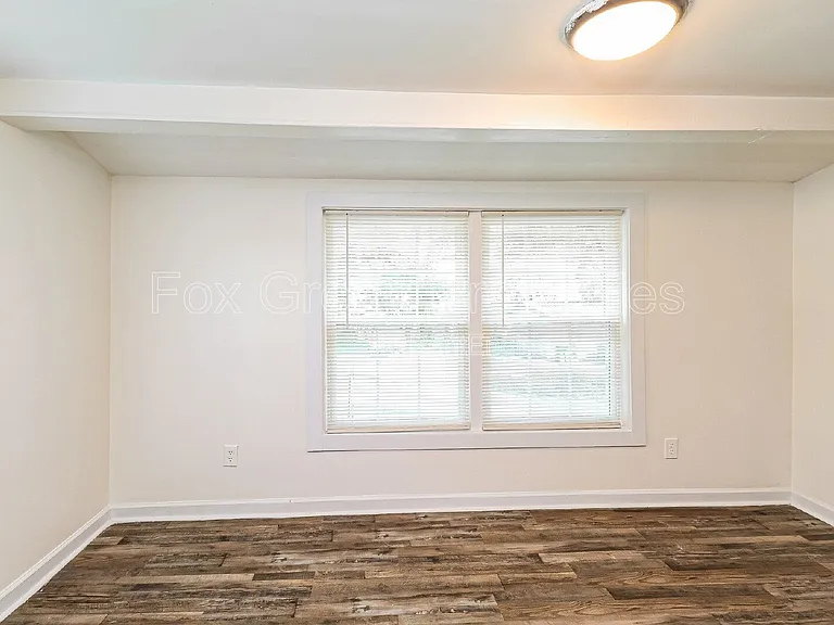 709 S Davis Ave — Photo 9