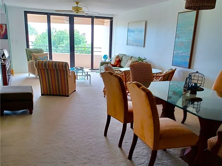 5260 S Landings Dr #405 — Photo 2