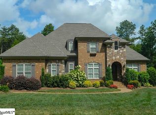 19 Knotty Pine Ct, Fountain Inn, SC 29644