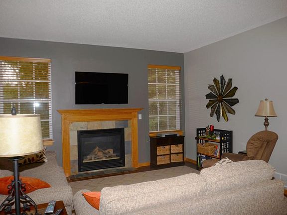 5th image of 16475 Jarreau Ct