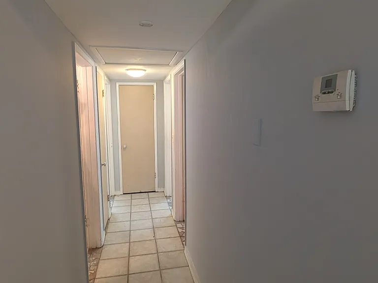 2132 Riviera Dr — Photo 28