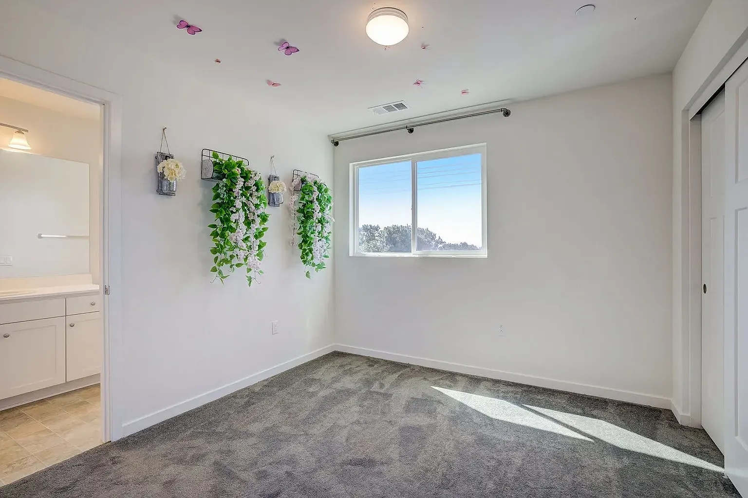 13245 Klein Ct — Photo 2