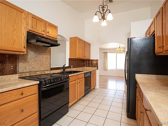 2nd image of 9743 N Saddleback Dr