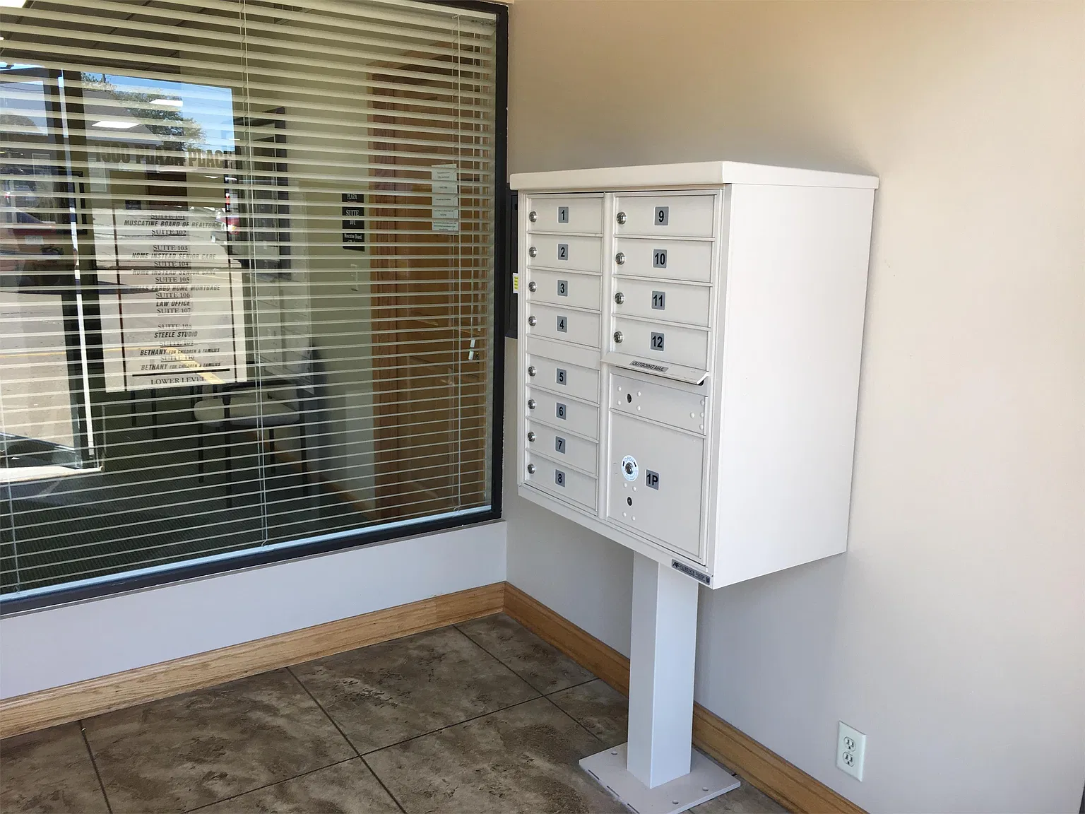 1500 Plaza Pl — Photo 3