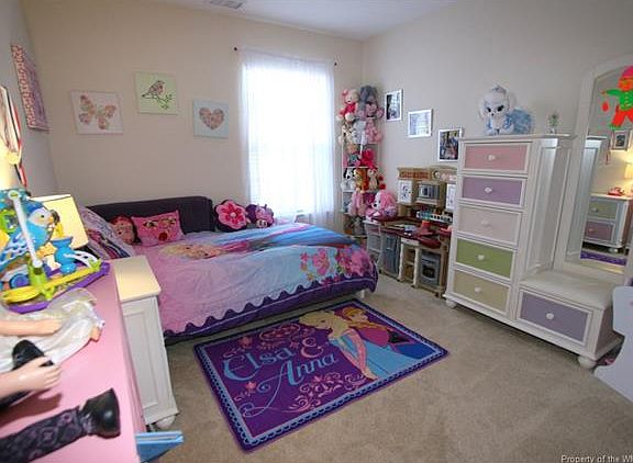 4th image of 201 Ellis Dr