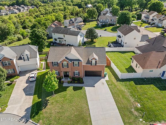 4th image of 4608 Sand Hill Ln