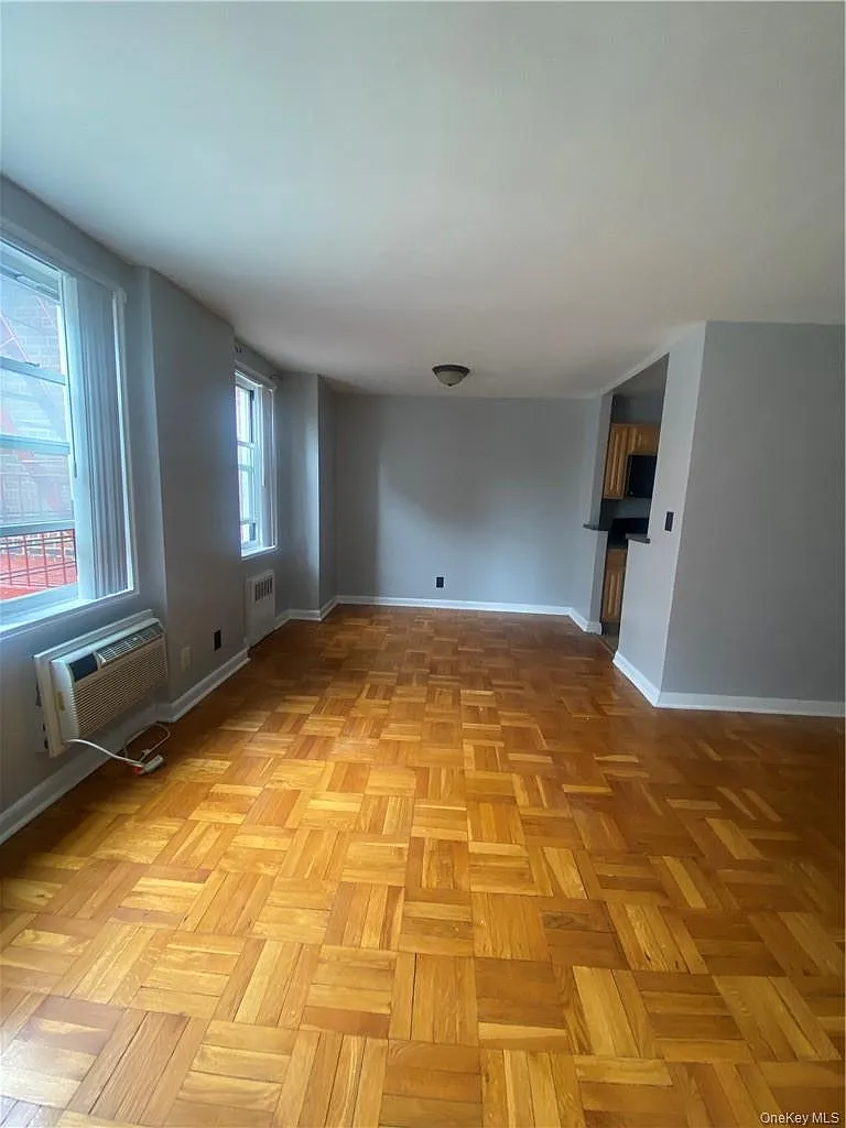 1 bed, 1.0 bath, 800 sqft, $2,000 — Photo 3