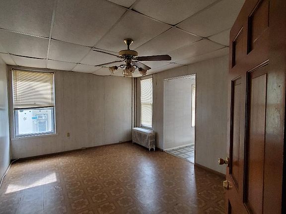 4th image of 334 Hamilton Ave