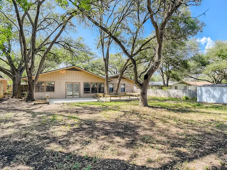 3210 Nantucket Dr — Photo 11