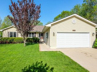 534 Christie Ln, Pleasant Hill, IA 50327