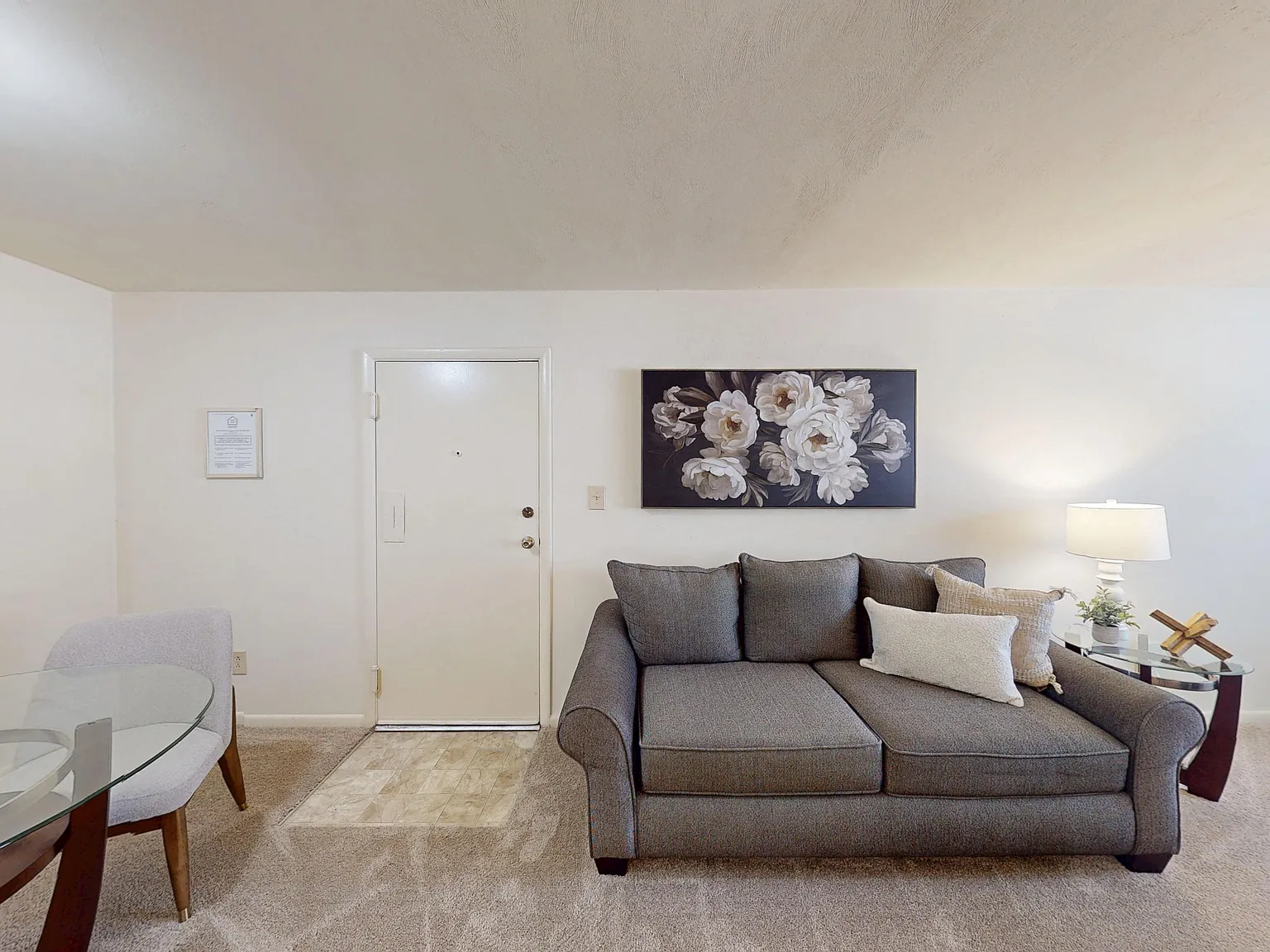 Apollo Apartments — Photo 4