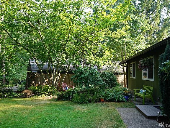 3rd image of 6921 Mill Ct SE