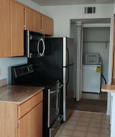 11526 Westwood Blvd #734 — Photo 8