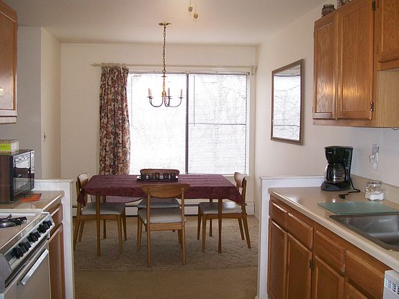 Enjoy dinner with a view!