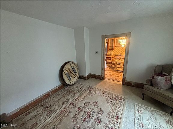 3rd image of 1809 Willowdale Ave