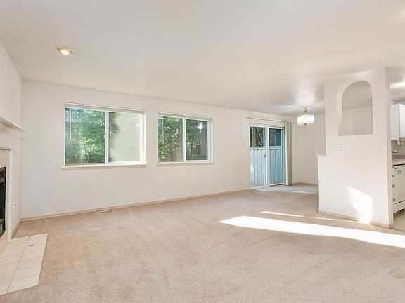3rd image of 12609 119th Street Ct E