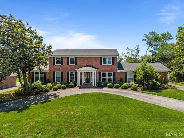 723 Wayfield Dr, Saint Louis, MO 63132