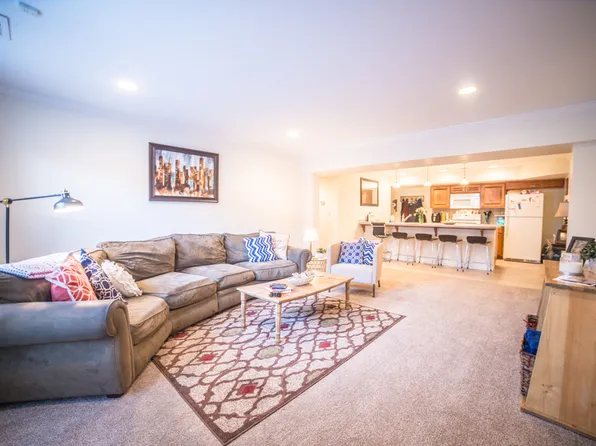 4000 Oak St APT 3, Kansas City, MO 64111