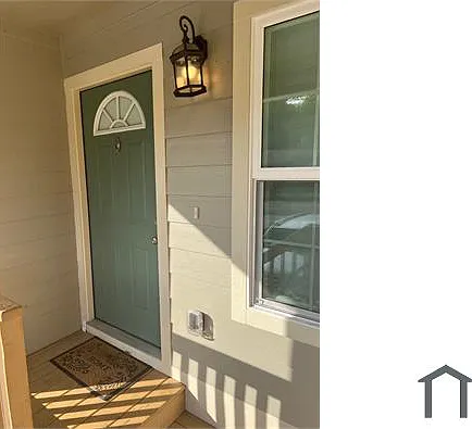 3 bed, 1200 sqft, $1,750 — Photo 1