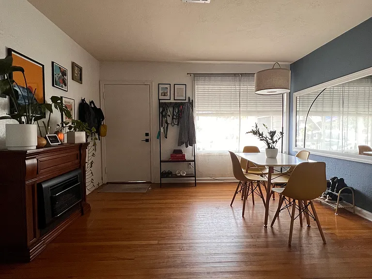 1663 Knollwood Cir — Photo 29