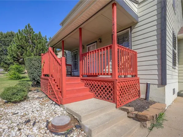 1610 E 37th St, Kansas City, MO 64109