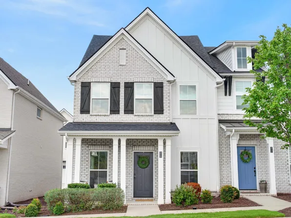 315 Twig Pvt Ct, Hendersonville, TN 37075