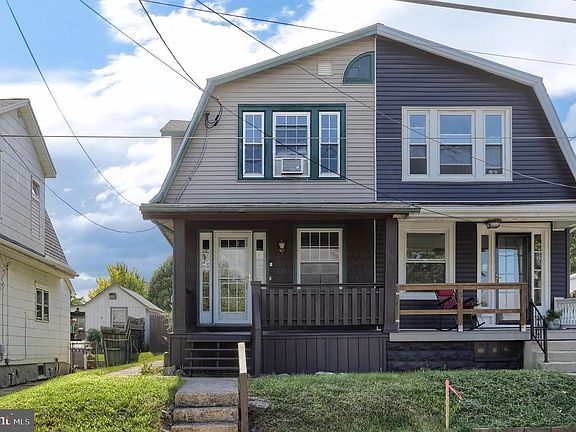 5th image of 12 Poplar St