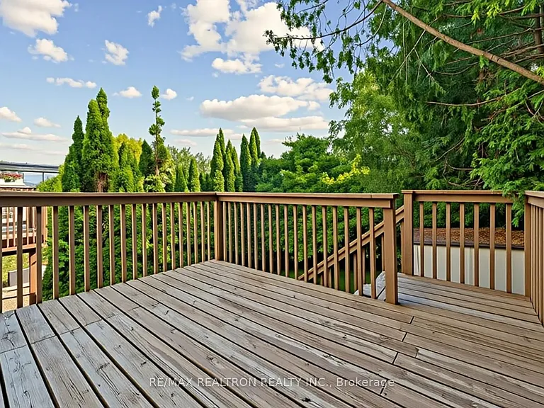 409 Cobblehill Dr — Photo 33