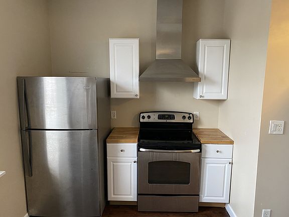5th image of 3808 Floral Ave #2