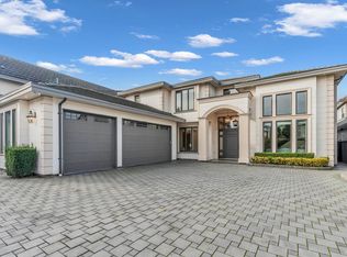 6851 Mayflower Dr, Richmond, BC V7C 2K1