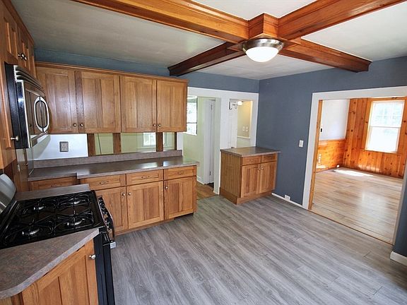 5th image of 18 Bolton Pl