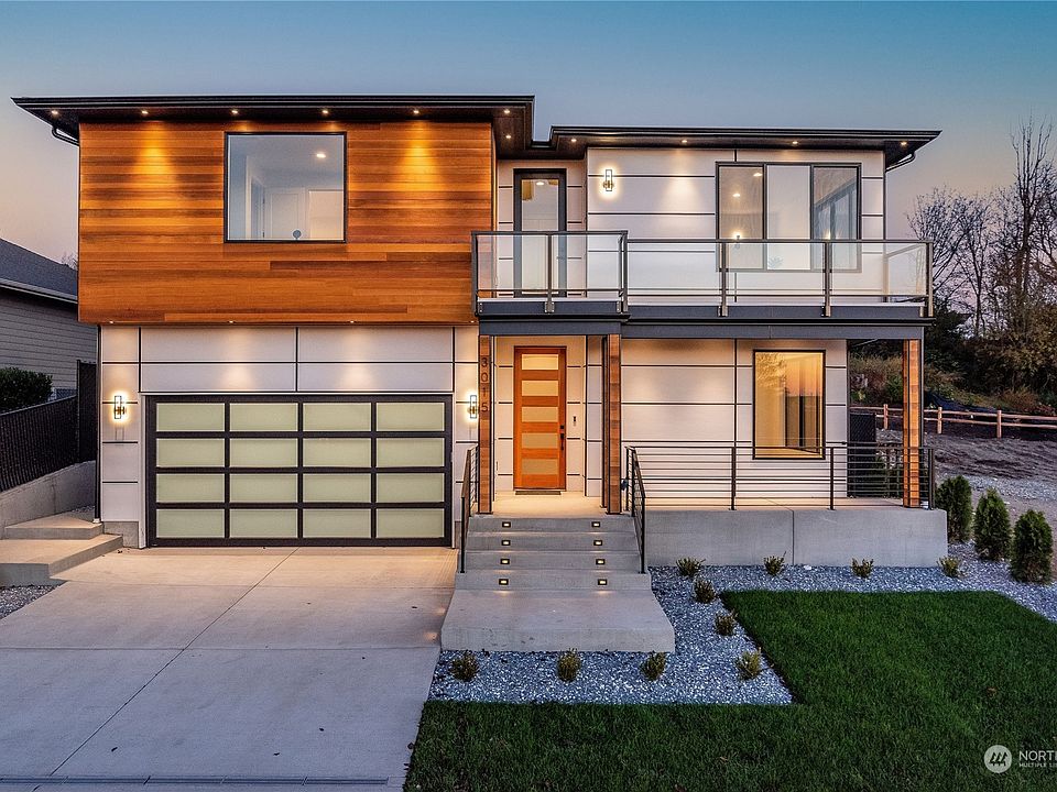 1st image of 3009 43rd Ave NE