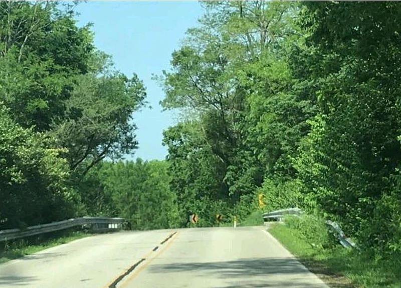 2nd image of 1429 Shadeland Rd