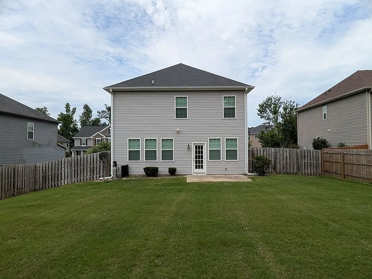 2645 Waites Dr — Photo 2