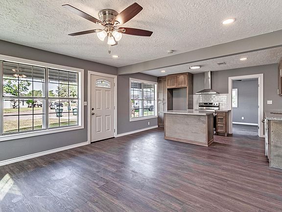 4th image of 5595 Bonnie Lee St