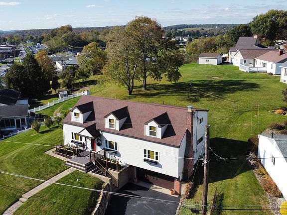 5th image of 547 Orient Ave