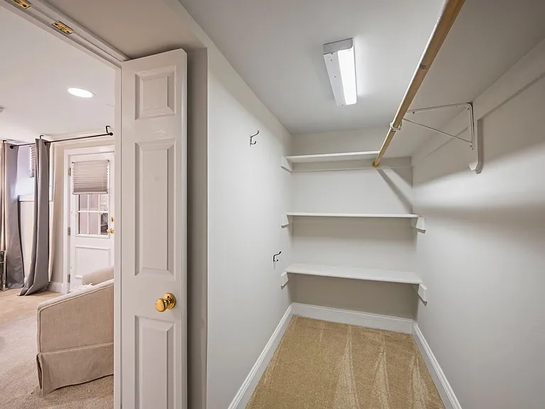 1832 Calvert St NW #1 — Photo 19
