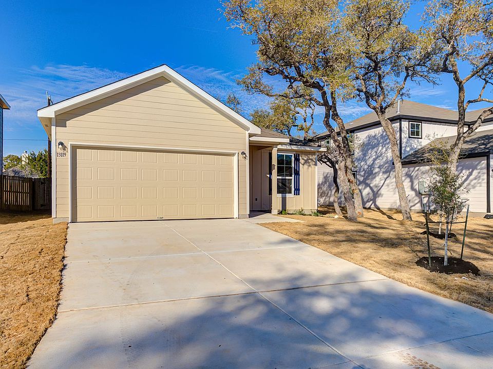 1st image of 13119 Sendero Roble