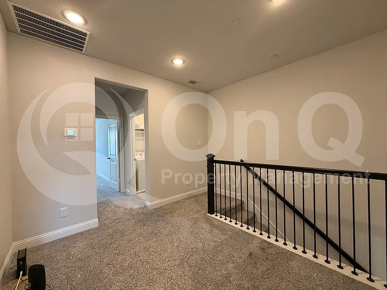 588 Hutchinson Ln — Photo 9