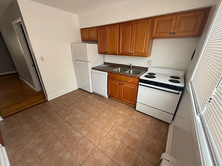 1509 W Farwell Ave #2D — Photo 5