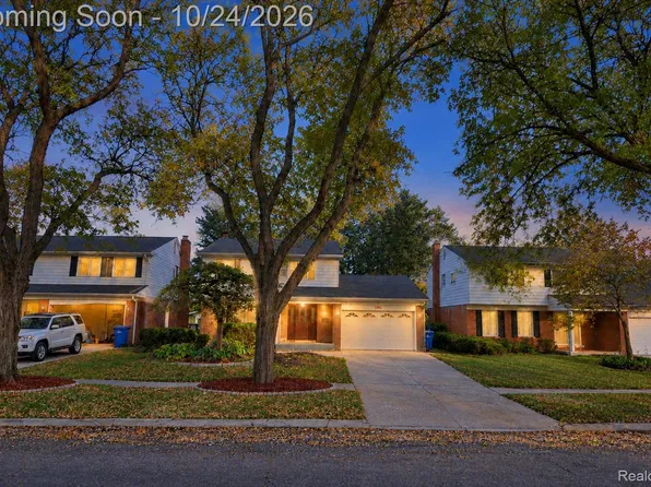 29314 Walker Dr, Warren, MI 48092