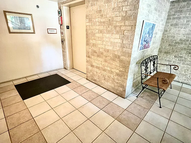 10418 S Keating Ave #3A — Photo 29