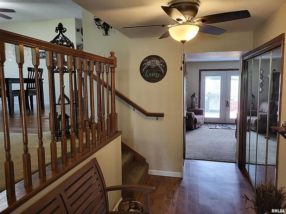 4th image of 3835 Kelling St