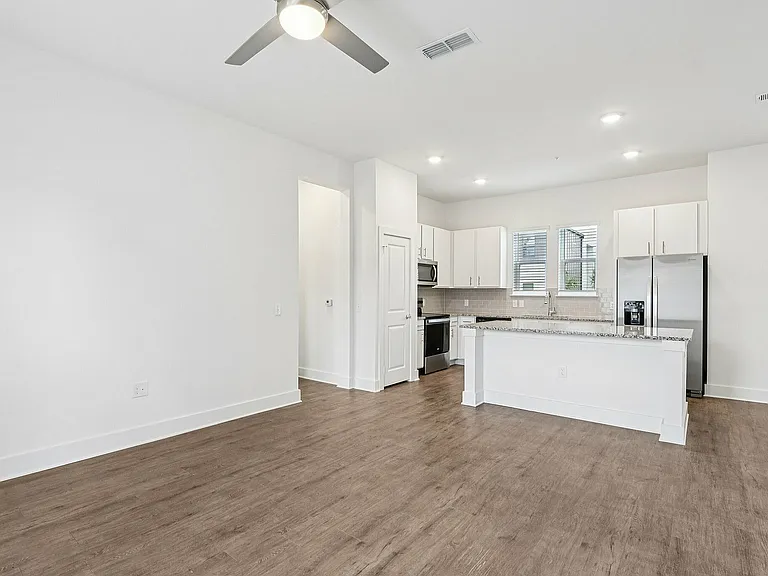 27-web-or-mls-3730 Dupont Ave Unit 5202-S1508-005