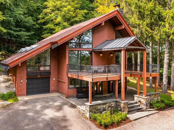 74 North Brookwood Road, Stratton, VT 05155