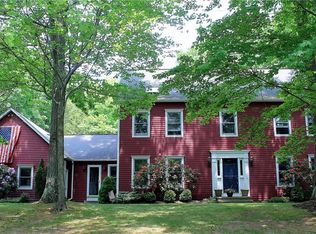 28 Tanglewood Rd, New Hartford, CT 06057