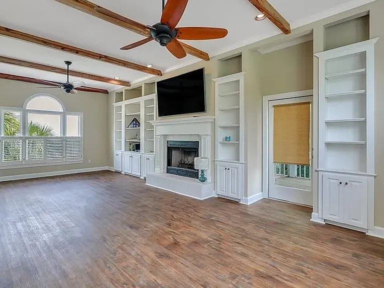 5021 Riverside Dr — Photo 13