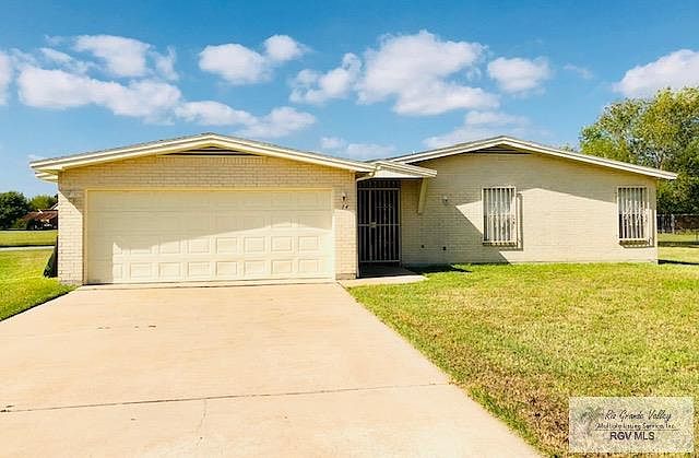 1st image of 14 Cliff Rose Cir