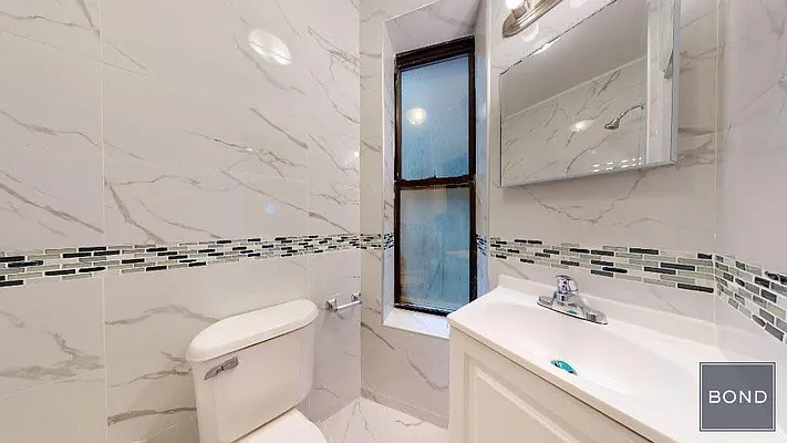 Rented by Bond New York | media 25